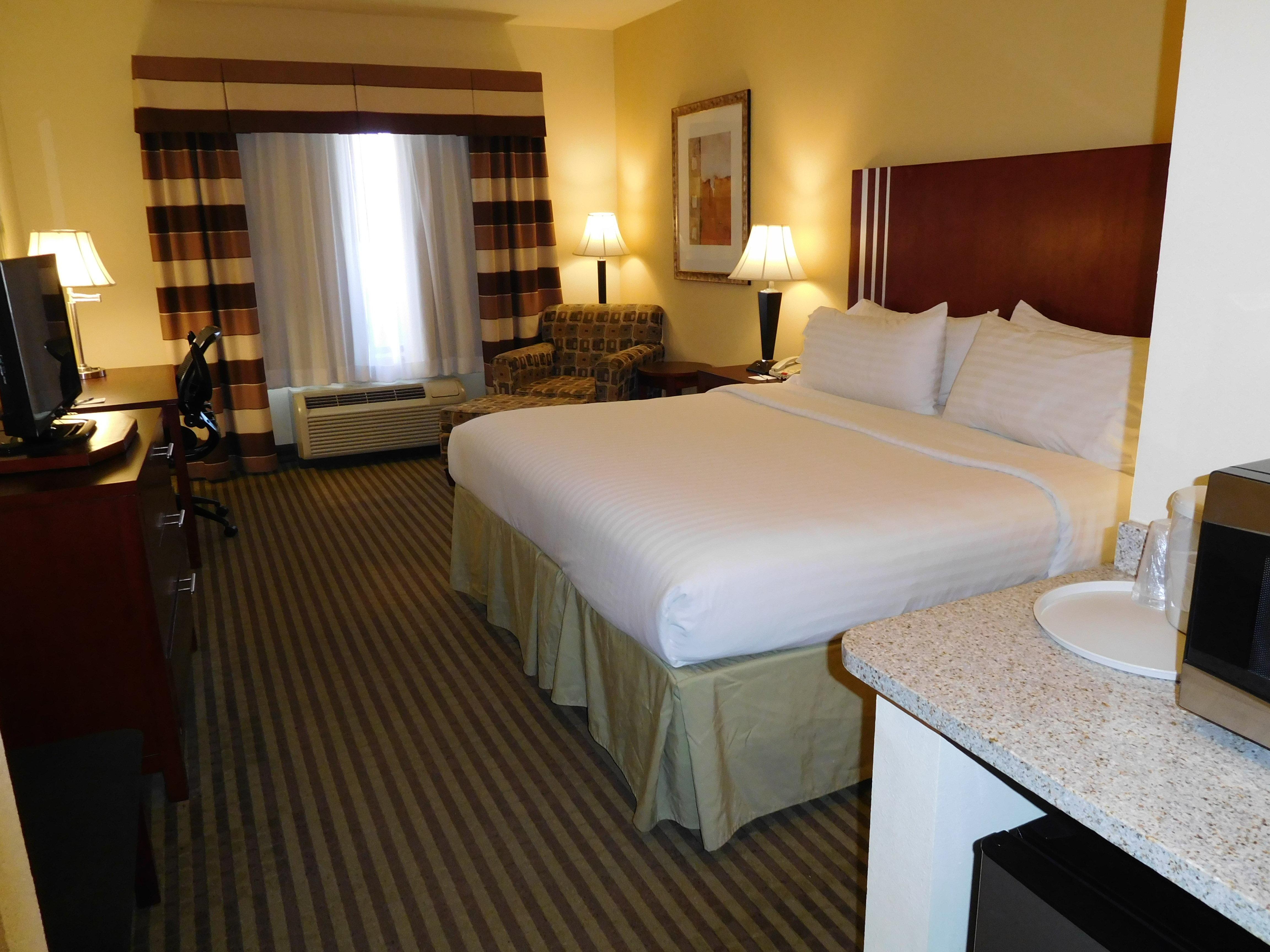 Holiday Inn Express Ponca City By Ihg Екстериор снимка