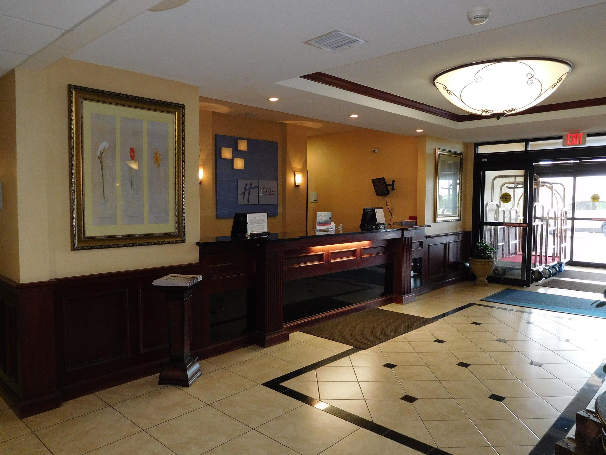 Holiday Inn Express Ponca City By Ihg Екстериор снимка