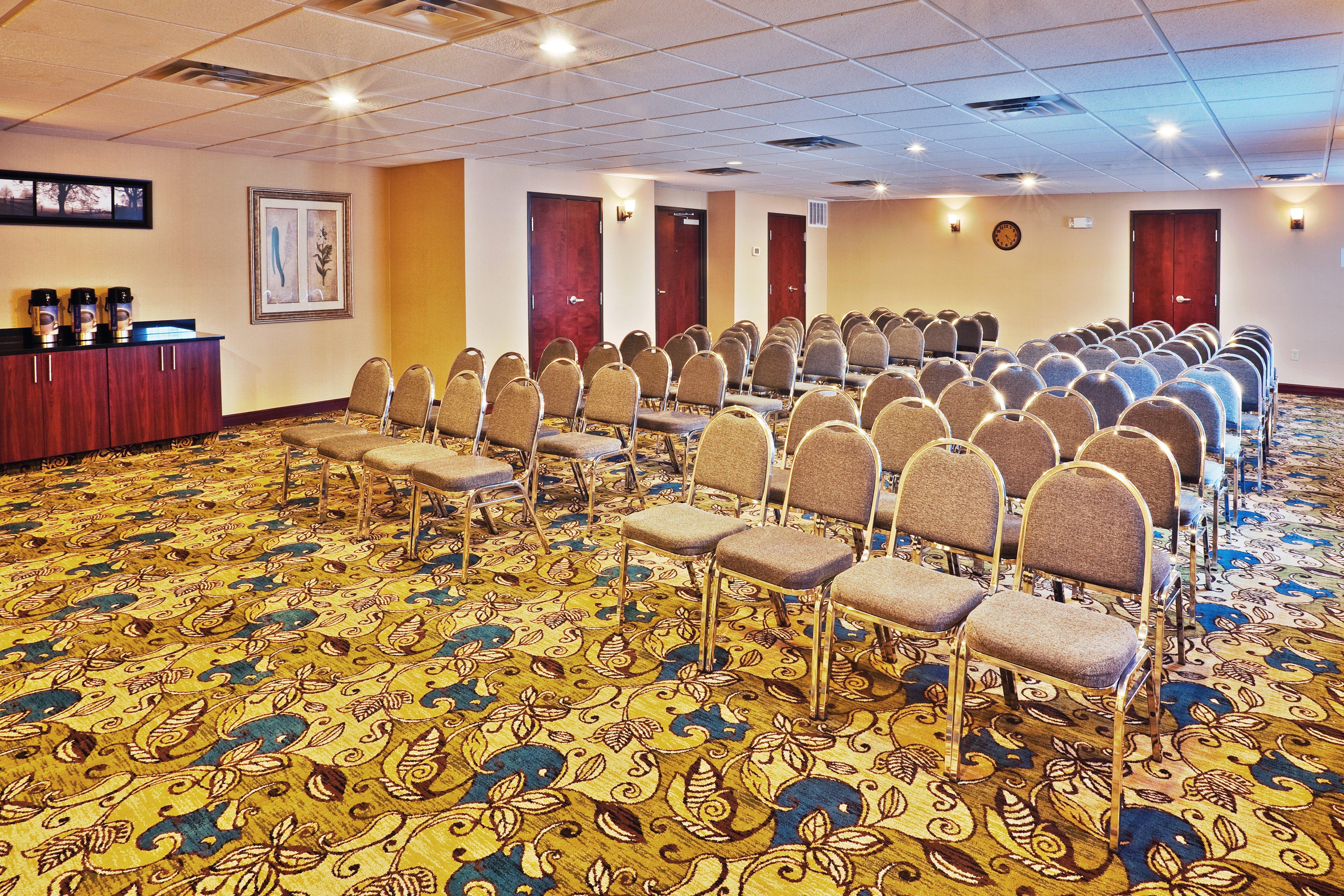 Holiday Inn Express Ponca City By Ihg Екстериор снимка